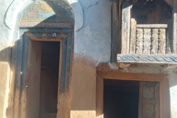 भूकम्पले बैतडीमा केही घर चर्किए 